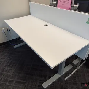 70'' Power Sit/Stand Desk
 UNRESERVED