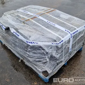 Unused Pallet of 600mm Steel Tracks, Volvo Part NR 14735615 