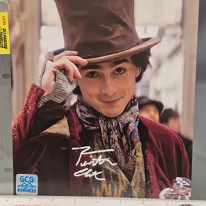 Autographed 8x10 Photo : Charlie & The Chocolate Factory - Timothee Chalamet (Certified : GCG)