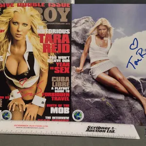 Autographed 8x10 Photo & Magazine Cover : Tara Reid