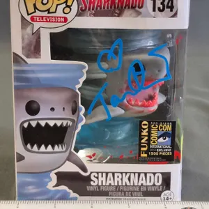 Autographed Funko POP Vinyl Figure : Sharknado - Tara Reid (Box Measures : 6-1/2"H x 4-1/2"W x 3-1/2
