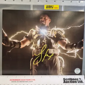 Autographed 8x10 Photo : Electro - Jamie Foxx (Certified : KB Authentics)