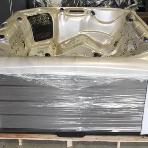 *SUNRANS 7 SEAT AND 1 LOUNGER HOT TUB MODEL SR832A*BAILIFF SEIZURE*