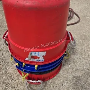 5 5 gallon pails