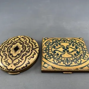 2 Compact Makeup Mirrors
