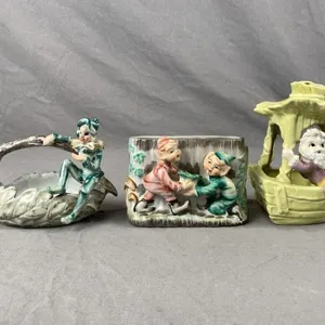 3 Figurines