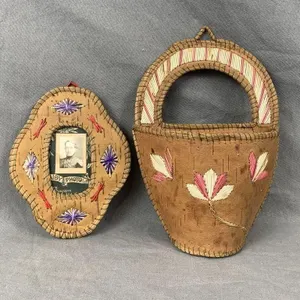 Quill Work Picture Frame & Wall Pocket