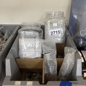 Plastic Jug w/10m Quartz Tips & Bottle Pieces