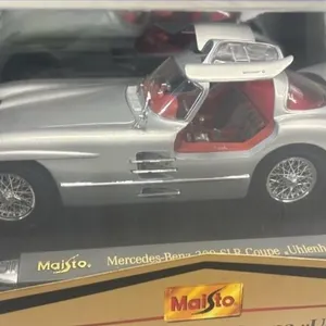 1/18 Mercedes Benz 300 SLR coupe car