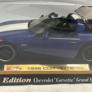 1/18 1996 Corvette Coupe Diecast Car