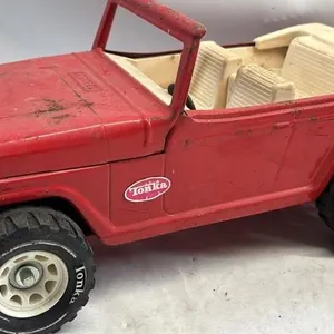 Vintage press, steel, Tonka Jeepster toy