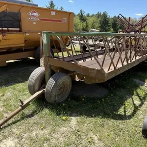 SI 20' Tricycle Front Feeder