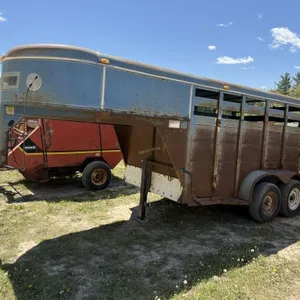 Gooseneck Cattle Trailer
