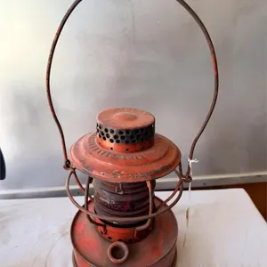 Red Handlan Construction Lantern