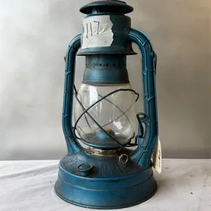Blue Dietz Defiance Lantern