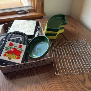 Snack Trays, Trivets & Cooling Racks