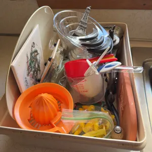 Measuring Cups, Meat Grinder, Corn Holders