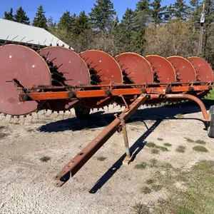 FarmHand 7-wheel hay rake