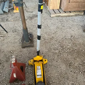 FLOOR JACK
