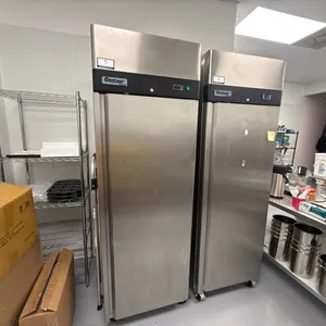(1) CENTAUR PLUS REFRIGERATOR/FREEZER | INOPERABLE