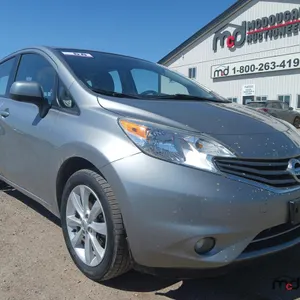 2014 Nissan Versa Note SL Car