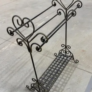 Freestanding Metal Quilt/Blanket Rack