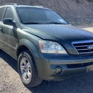 (AZ) 2004 Kia Sorento