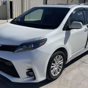 (CA) 2015 Toyota Sienna