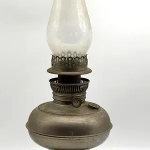 Rayo Oil Lamp Converted to Electric 21.5” 
-