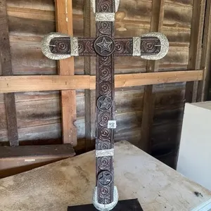 Metal cross 31 in t x 16 in w