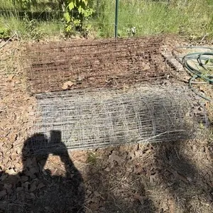 2 rolls of wire (1) 60 inches tall (2) 48 inches