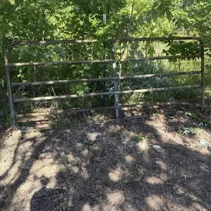 Used gate 9 ft 8 inches long x 4 ft tall