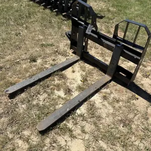 Bobcat Universal Attach Pallet Forks