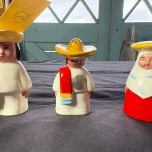 Mexican - salt, pepper & creamer