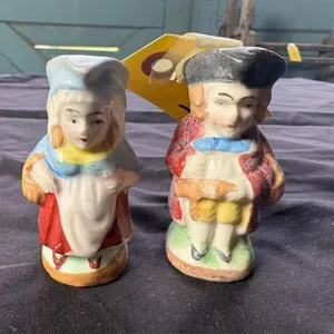 Lord & Lady - salt & pepper shakers