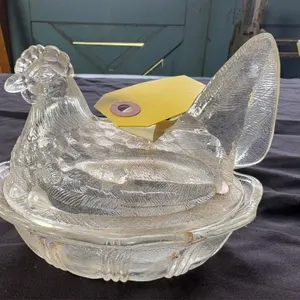 Hen - clear glass covered dish