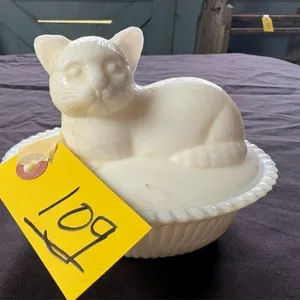 Large Cat - milk glass covered dis