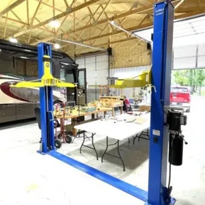 9,000LB CAR LIFT LIKE NEW!!!  PLEASE NOTE!