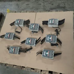Lot of (8) HBB 225A Circuit Breakers