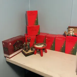 Possible dream Clothtiques Christmas decoratives, nine piece porcelain nativity set small four leg stool