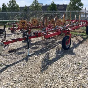 Tonutti 12 Wheel V Rake