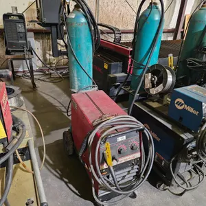 Lincoln Electric Wire-Matic 255 Welder (Gas Tank NOT Included)