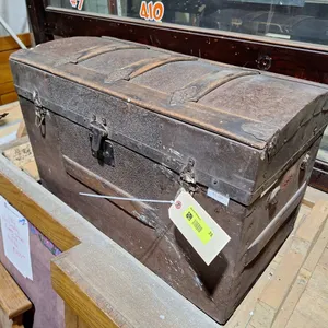 Vintage Wood Steamer Trunk, 28"x14"x20"