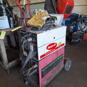 Snap-on Muscle MIG Welder with Tank and Accessories, Model: MM250SL, 220V, 1PH