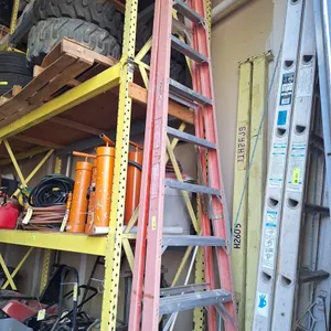 Werner 8' Fiberglass Ladder