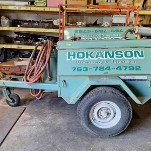 Worthington Gas Powered Jobsite Air Compressor Trailer, Model: 1942, Hours Read: 1,622