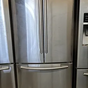 SAMSUNG 32" WIDE STAINLESS STEEL FRENCH DOOR FRIDGE WITH BOTTOM FREEZER DRAWER