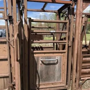 HiQual Palpation Cage c/w Scissor Back Gate