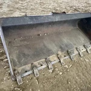 Cat Skidsteer 72" Digging Bucket