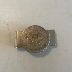 Half dollar money clip